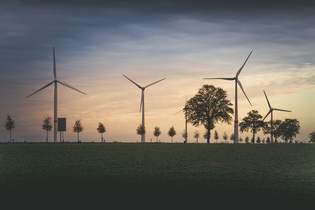energetische sanierung: effiziente ma&szlig;nahmen zur verbesserung der energieeffizienz und reduzierung von heizkosten in geb&auml;uden.