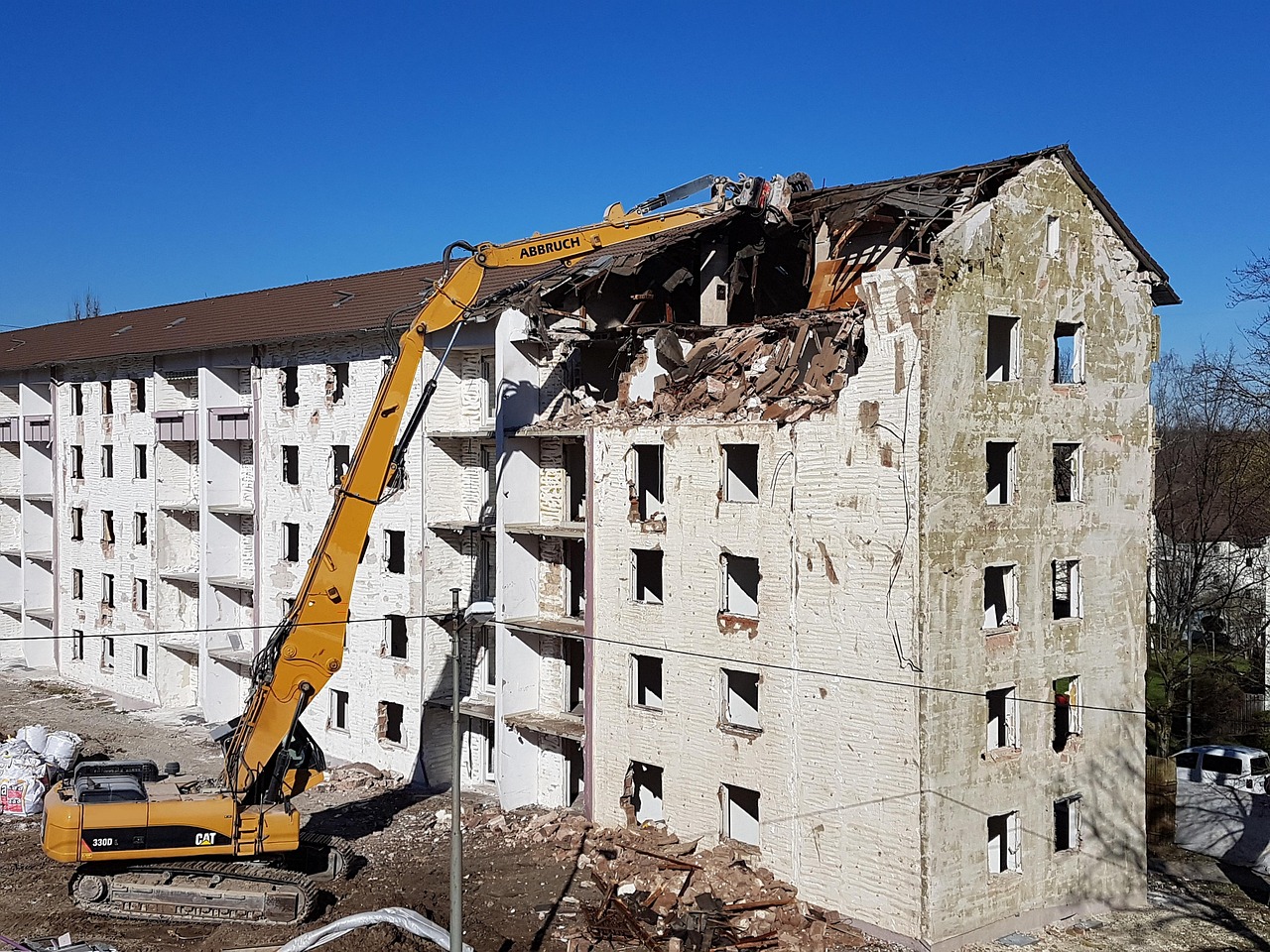 wohnraummangel: ursachen, auswirkungen und mögliche lösungen für die steigende knappheit an bezahlbarem wohnraum.